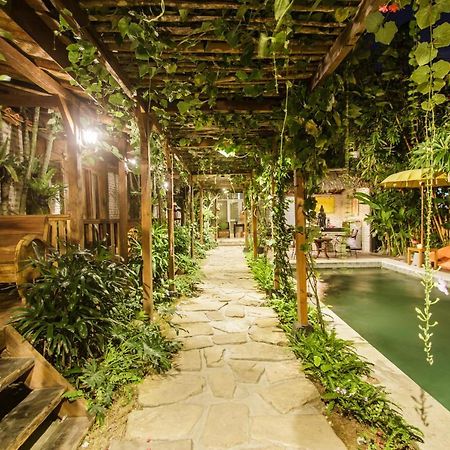 Bening Hut And Spa スミニャック エクステリア 写真