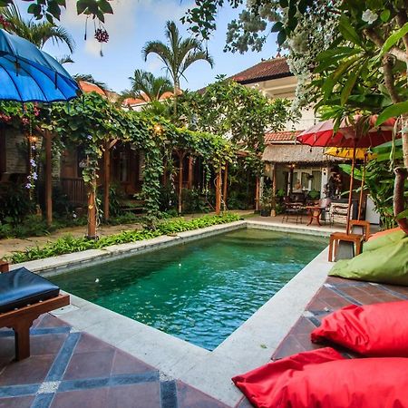 Bening Hut And Spa スミニャック エクステリア 写真