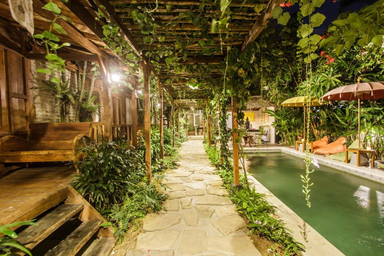 Bening Hut And Spa スミニャック エクステリア 写真