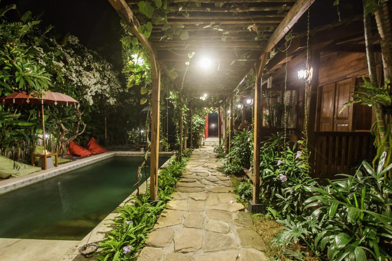 Bening Hut And Spa スミニャック エクステリア 写真