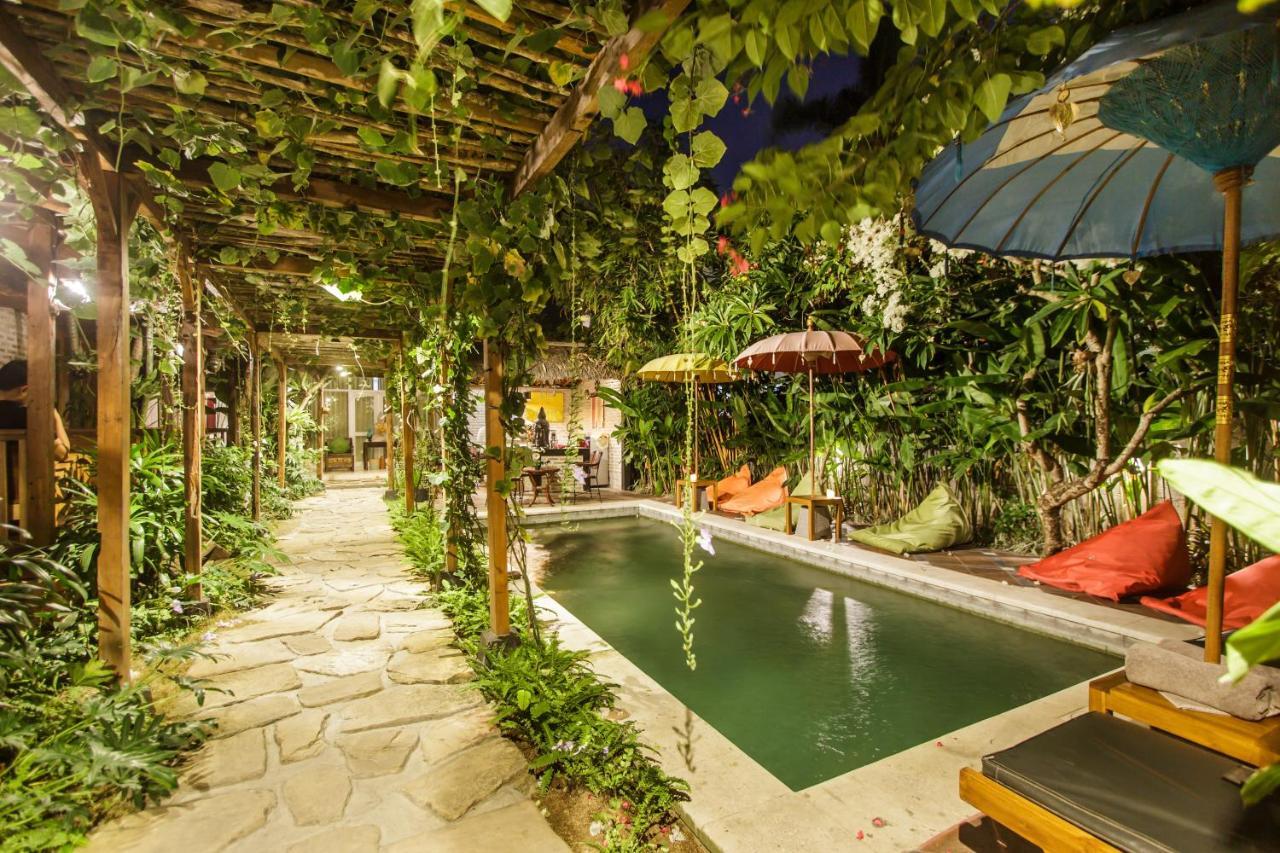 Bening Hut And Spa スミニャック エクステリア 写真